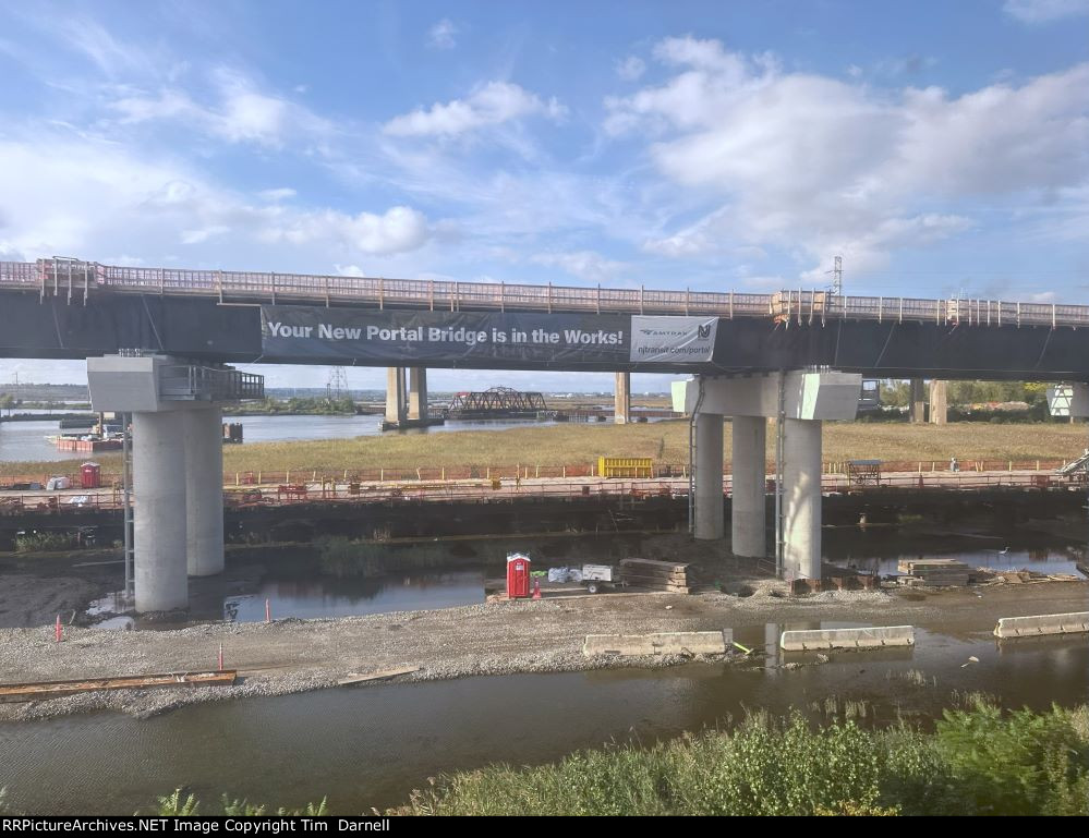 Banner on new bridge